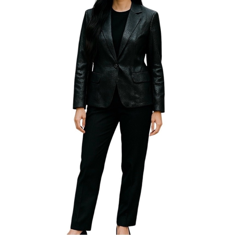 Chico’s Animal Print Black Textured Cropped Women's Blazer Size 1 (M)